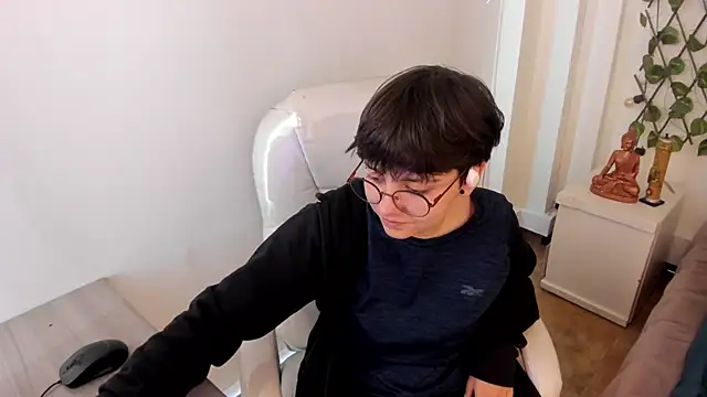 Nathaly ds online show from November 23, 2025, 7:35 pm