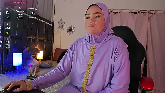 Snapshot of MarianFadel chatting on September 16, 2025, 12:28 pm MarianFadel online show from September 16, 2025, 12:28 pm