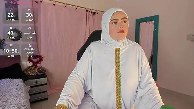 Snapshot of MarianFadel chatting on September 17, 2025, 12:40 pm MarianFadel online show from September 17, 2025, 12:40 pm