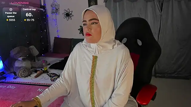 Snapshot of MarianFadel chatting on September 24, 2025, 12:30 pm MarianFadel online show from September 24, 2025, 12:30 pm