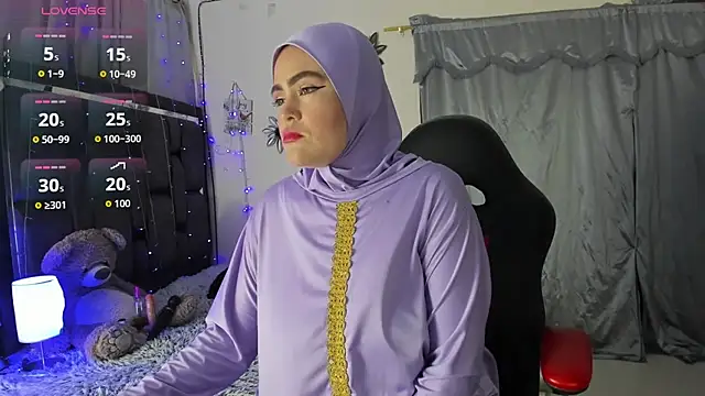 Snapshot of MarianFadel chatting on October 4, 2025, 12:47 pm MarianFadel online show from October 4, 2025, 12:47 pm