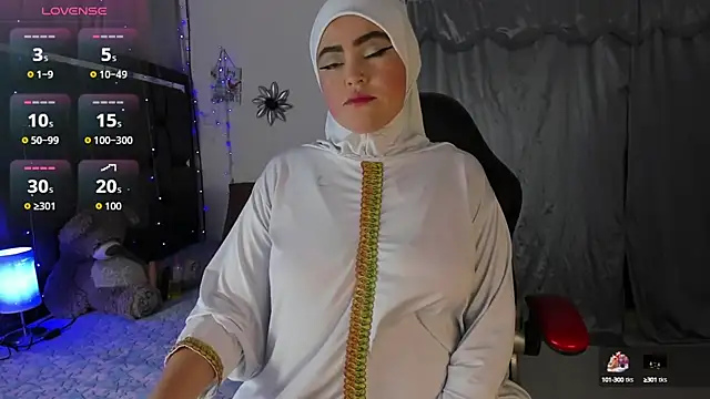 Snapshot of MarianFadel chatting on October 10, 2025, 12:26 pm MarianFadel online show from October 10, 2025, 12:26 pm