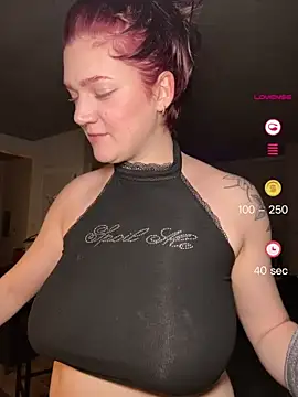 zarialove online show from May 3, 2026, 2:06 am