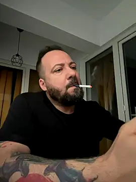 Snapshot of DavidMaros chatting on November 1, 2025, 5:09 am DavidMaros online show from November 1, 2025, 5:09 am