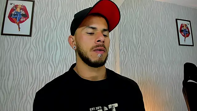 dylan jacobx online show from October 31, 2025, 3:07 am