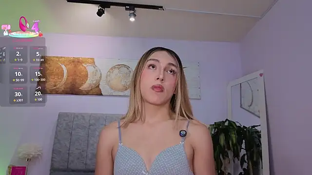 antonellastar24  online show from June 2, 2026, 9:06 pm