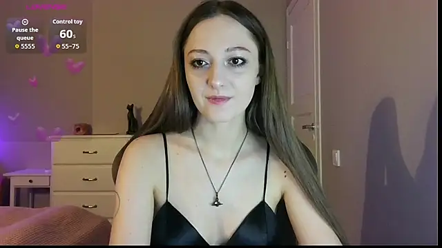 white liillyy online show from July 12, 2026, 8:33 pm