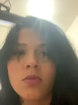 Snapshot of Babebommer chatting on October 8, 2025, 10:40 pm Babebommer online show from October 8, 2025, 10:40 pm