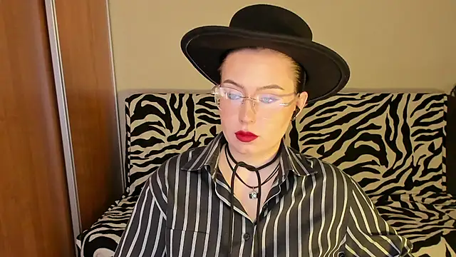just fucked777 online show from June 25, 2026, 7:07 pm