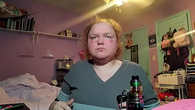 KadiSparkle online show from February 15, 2026, 11:56 pm