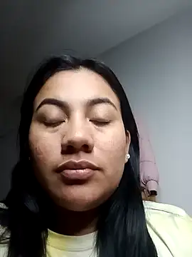 princezapim12 online show from May 5, 2026, 6:32 am