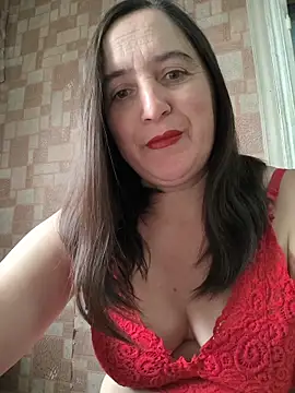 Snapshot of EvelinCutex chatting on December 2, 2025, 9:36 am EvelinCutex online show from December 2, 2025, 9:36 am