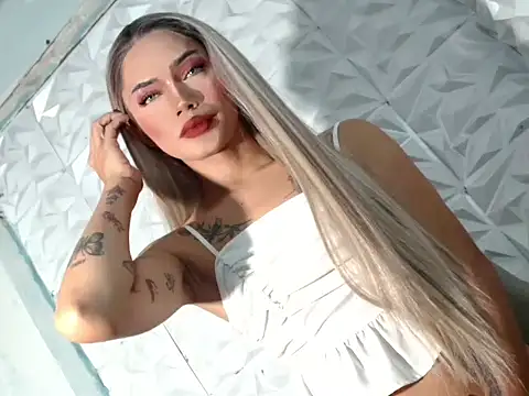 hugecockbabe online show from February 6, 2026, 3:33 am