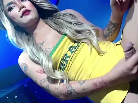 hugecockbabe online show from June 26, 2026, 9:41 pm