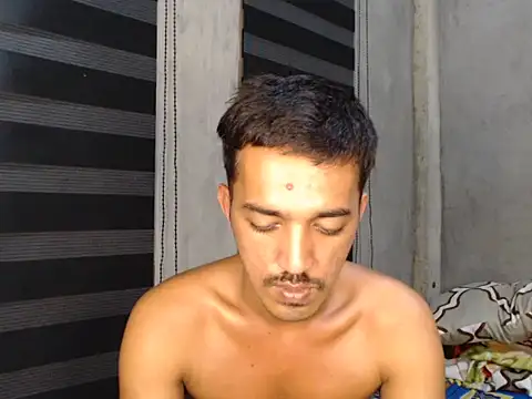 RowyCam online show from September 16, 2025, 4:30 pm