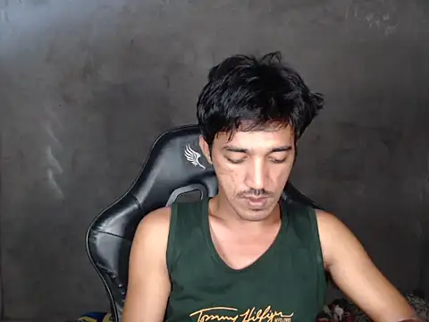 RowyCam online show from November 23, 2025, 6:35 am