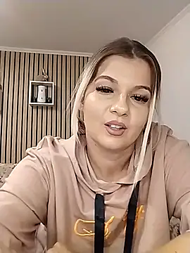 Mayaaaaaa  online show from November 6, 2025, 7:20 am