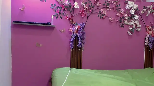 skinnybarbie022 online show from January 10, 2026, 12:23 am