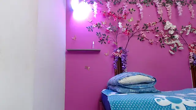 skinnybarbie022 online show from June 4, 2026, 12:27 am