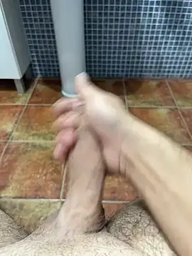 Snapshot of Pollon1994 chatting on November 18, 2025, 8:13 pm Pollon1994 online show from November 18, 2025, 8:13 pm