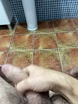 Snapshot of Pollon1994 chatting on November 28, 2025, 10:45 pm Pollon1994 online show from November 28, 2025, 10:45 pm