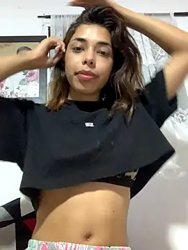 Snapshot of MeganAndMax@xh chatting on September 16, 2025, 2:45 am MeganAndMaxxh online show from September 16, 2025, 2:45 am