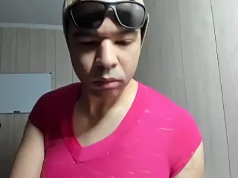 Snapshot of NaturalBeautyQueen chatting on November 4, 2025, 10:03 am NaturalBeautyQueen online show from November 4, 2025, 10:03 am