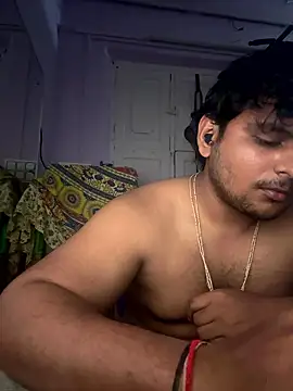 Snapshot of Kira_1413 chatting on January 12, 2026, 8:36 pm Kira 1413 online show from January 12, 2026, 8:36 pm