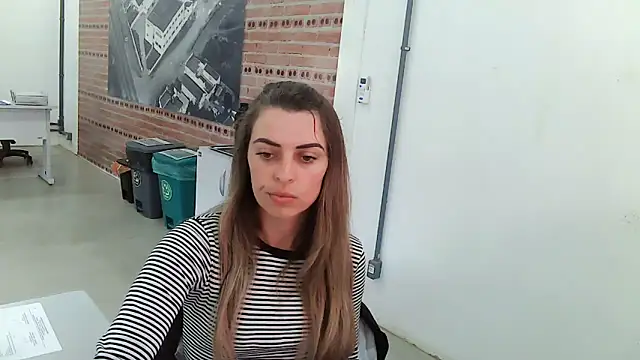 Snapshot of SweetGraciosa chatting on September 24, 2025, 4:32 pm SweetGraciosa online show from September 24, 2025, 4:32 pm