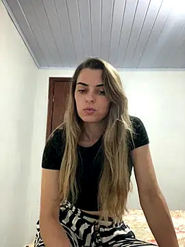 Snapshot of SweetGraciosa chatting on October 1, 2025, 12:38 am SweetGraciosa online show from October 1, 2025, 12:38 am