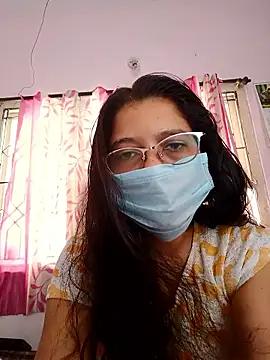 Snapshot of thanusi_2 chatting on June 7, 2026, 5:44 am thanusi 2 online show from June 7, 2026, 5:44 am