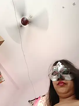 Snapshot of thanusi_2 chatting on July 25, 2026, 5:49 am thanusi 2 online show from July 25, 2026, 5:49 am