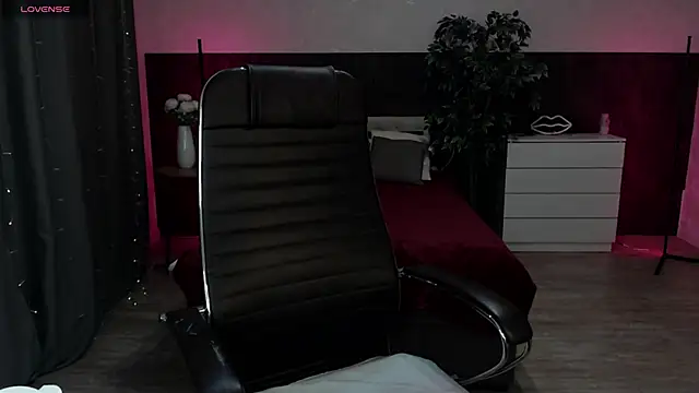 Snapshot of Sexy_Alexia69 chatting on November 2, 2025, 2:08 pm Sexy Alexia69 online show from November 2, 2025, 2:08 pm