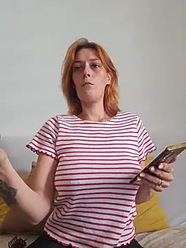 Mila Luciphya online show from July 2, 2026, 3:40 pm