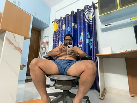 snickersnee online show from February 10, 2026, 4:55 pm