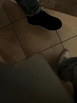 Manu97k online show from October 14, 2025, 6:52 pm