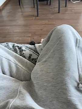 Manu97k online show from November 30, 2025, 8:51 am