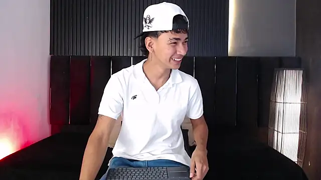 Dominic ghost online show from December 22, 2025, 4:53 am