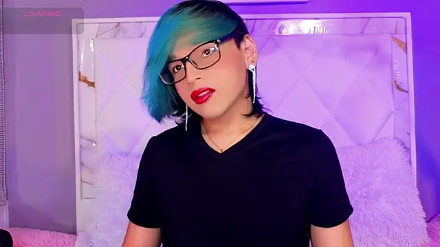 Dannyhot  online show from April 25, 2026, 8:28 pm