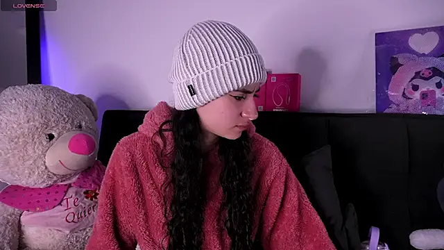 Alynn Bri  online show from July 2, 2026, 1:27 am