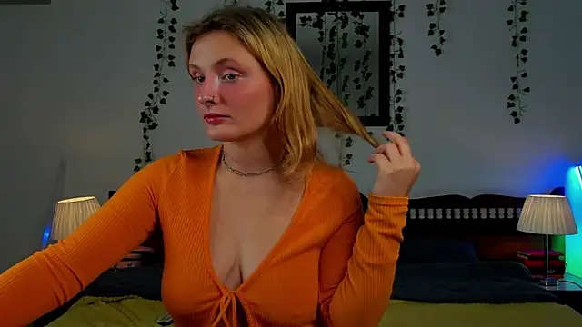 Ariana Spring online show from September 11, 2025, 2:22 am