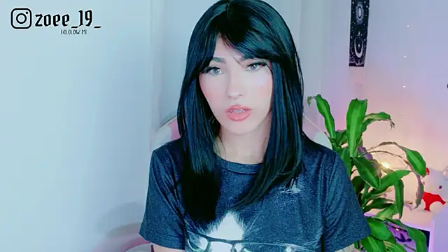 Snapshot of cuteezoe chatting on June 1, 2026, 3:41 am cuteezoe online show from June 1, 2026, 3:41 am