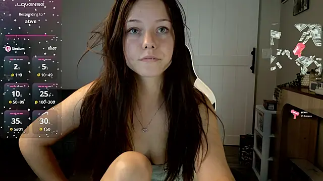 Snapshot of lilbbyily chatting on July 17, 2026, 1:34 am lilbbyily online show from July 17, 2026, 1:34 am