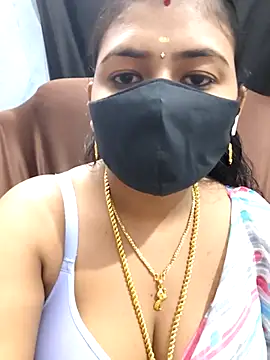 Snapshot of Tamil_Lotus chatting on December 14, 2025, 5:40 pm Tamil Lotus online show from December 14, 2025, 5:40 pm