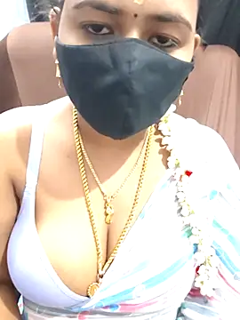 Snapshot of Tamil_Lotus chatting on January 8, 2026, 5:26 pm Tamil Lotus online show from January 8, 2026, 5:26 pm