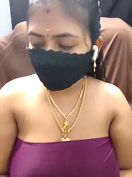 Snapshot of Tamil_Lotus chatting on February 20, 2026, 4:18 pm Tamil Lotus online show from February 20, 2026, 4:18 pm