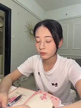 Snapshot of shishi0688 chatting on April 23, 2026, 2:19 pm shishi0688 online show from April 23, 2026, 2:19 pm