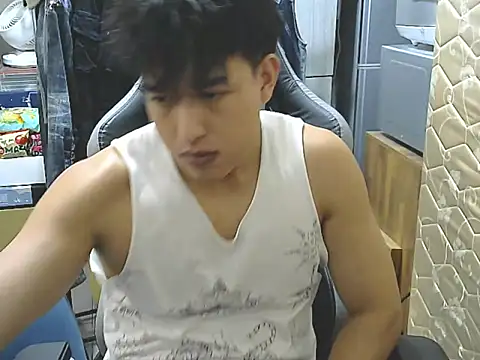 hunterXhan online show from October 8, 2025, 7:06 am