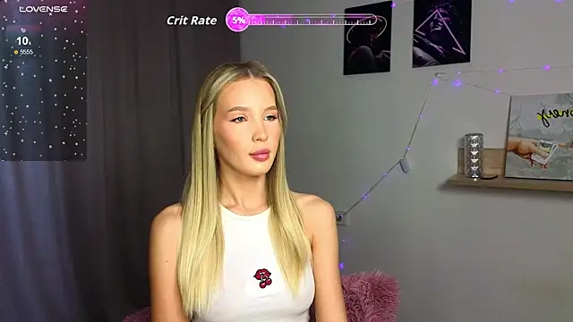 Snapshot of _Cutiefull_Lion_ chatting on September 15, 2025, 5:29 am Cutiefull Lion online show from September 15, 2025, 5:29 am