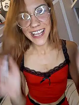 Snapshot of SlimBellaa chatting on October 15, 2025, 4:29 pm SlimBellaa online show from October 15, 2025, 4:29 pm